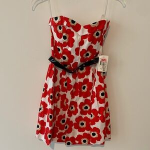 Teeze Me Red and White Poppies Strapless Dress small. NWT strapless